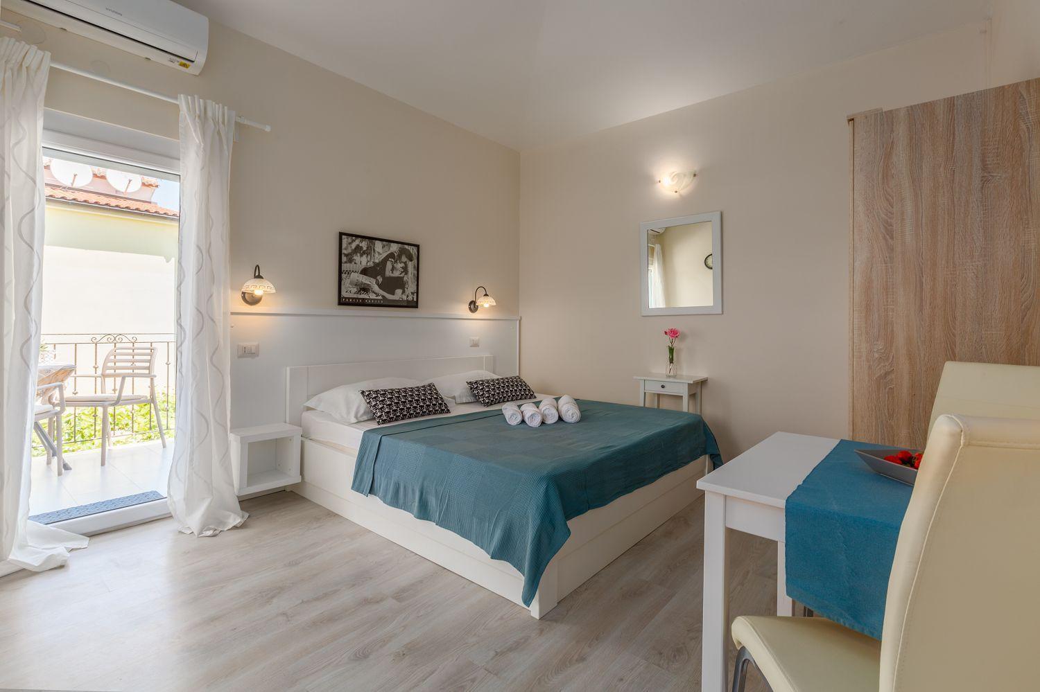 Strandnahes Mit 60m2 Grossem Pool, Bbq, Liegen, Nur 800 Meter Zum Apartmán