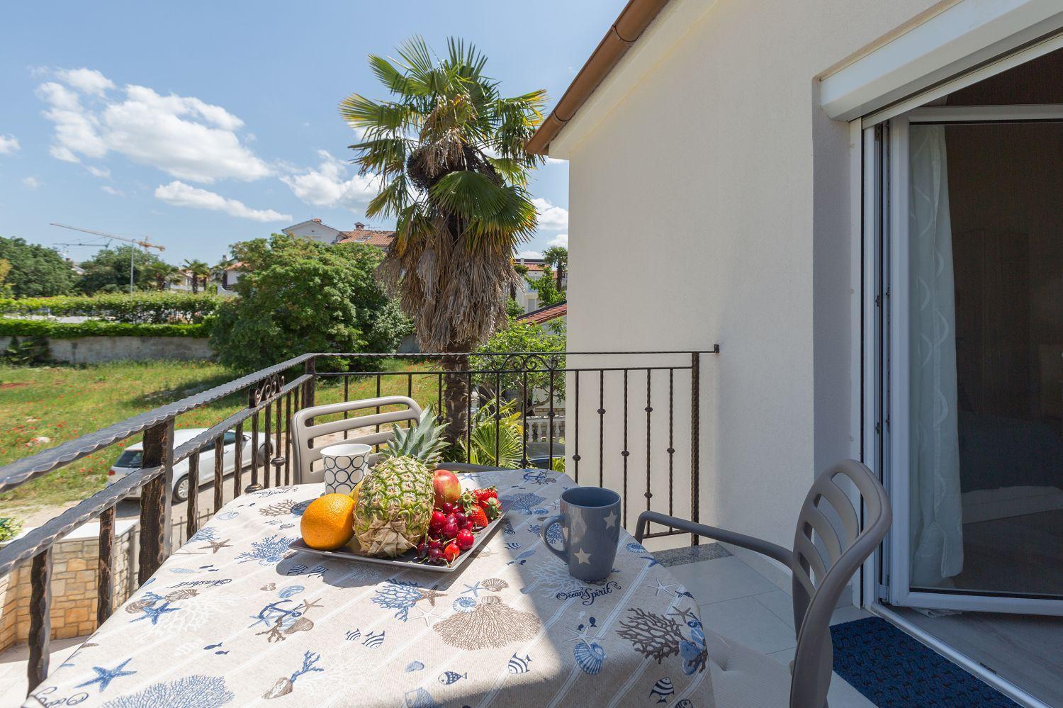 Strandnahes Mit 60m2 Grossem Pool, Bbq, Liegen, Nur 800 Meter Zum * Poreč