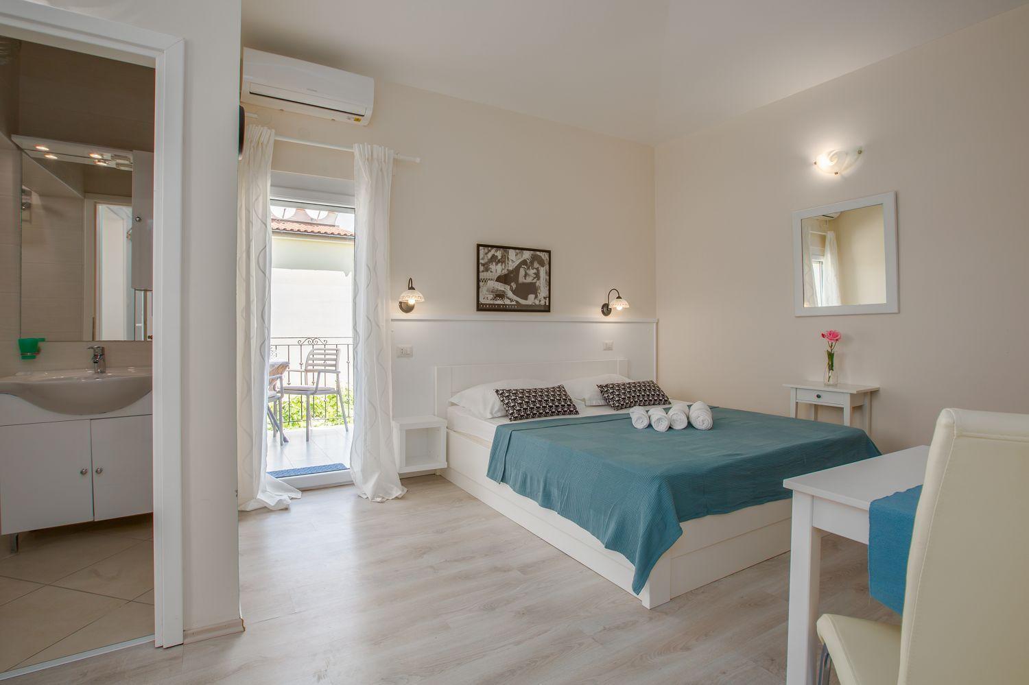 Strandnahes Mit 60m2 Grossem Pool, Bbq, Liegen, Nur 800 Meter Zum Apartment
